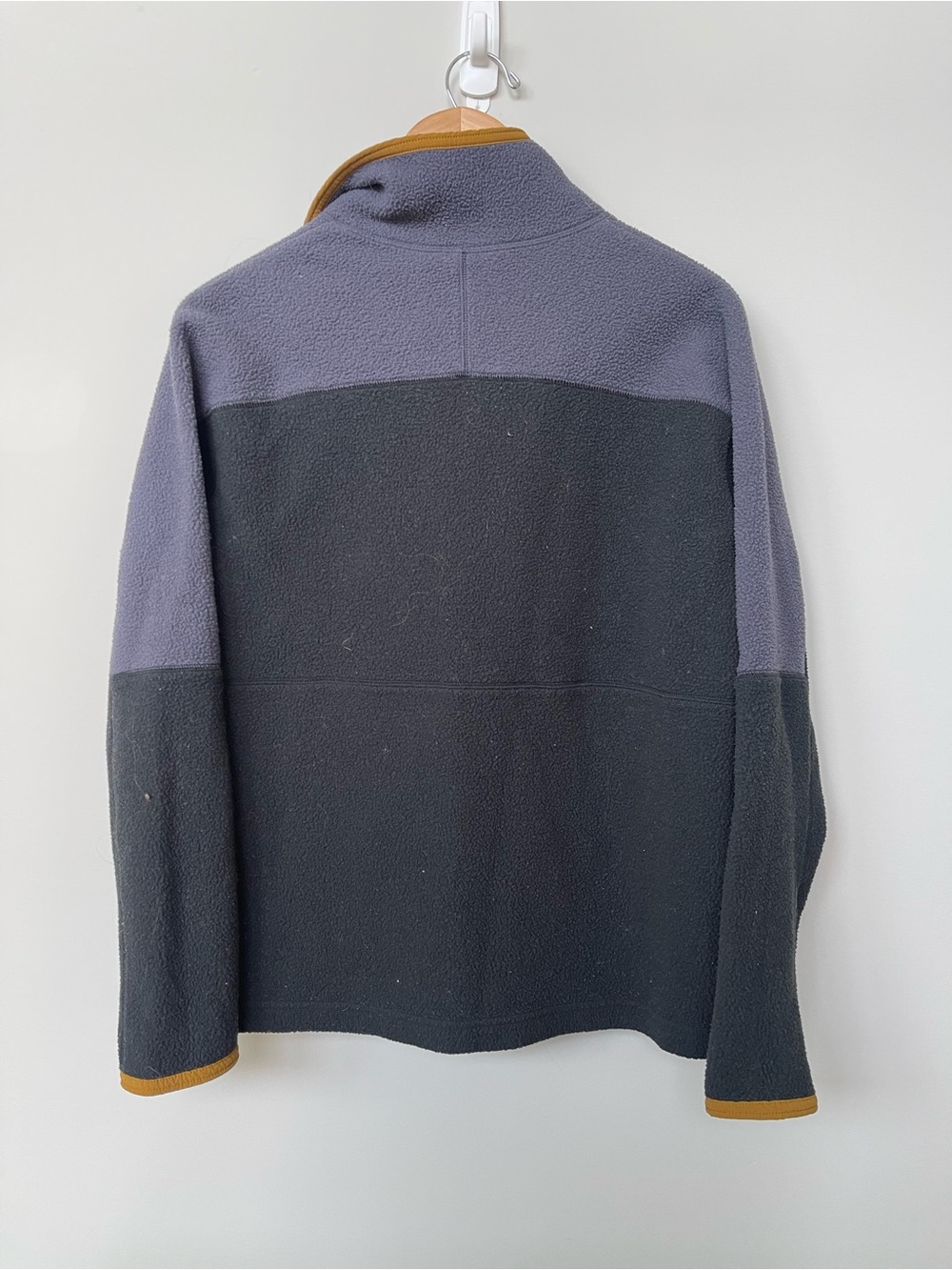 Cotopaxi | Abrazo Fleece Pullover Half Zip
Gorpcore Outdoors Hiking - Picture 5 of 5